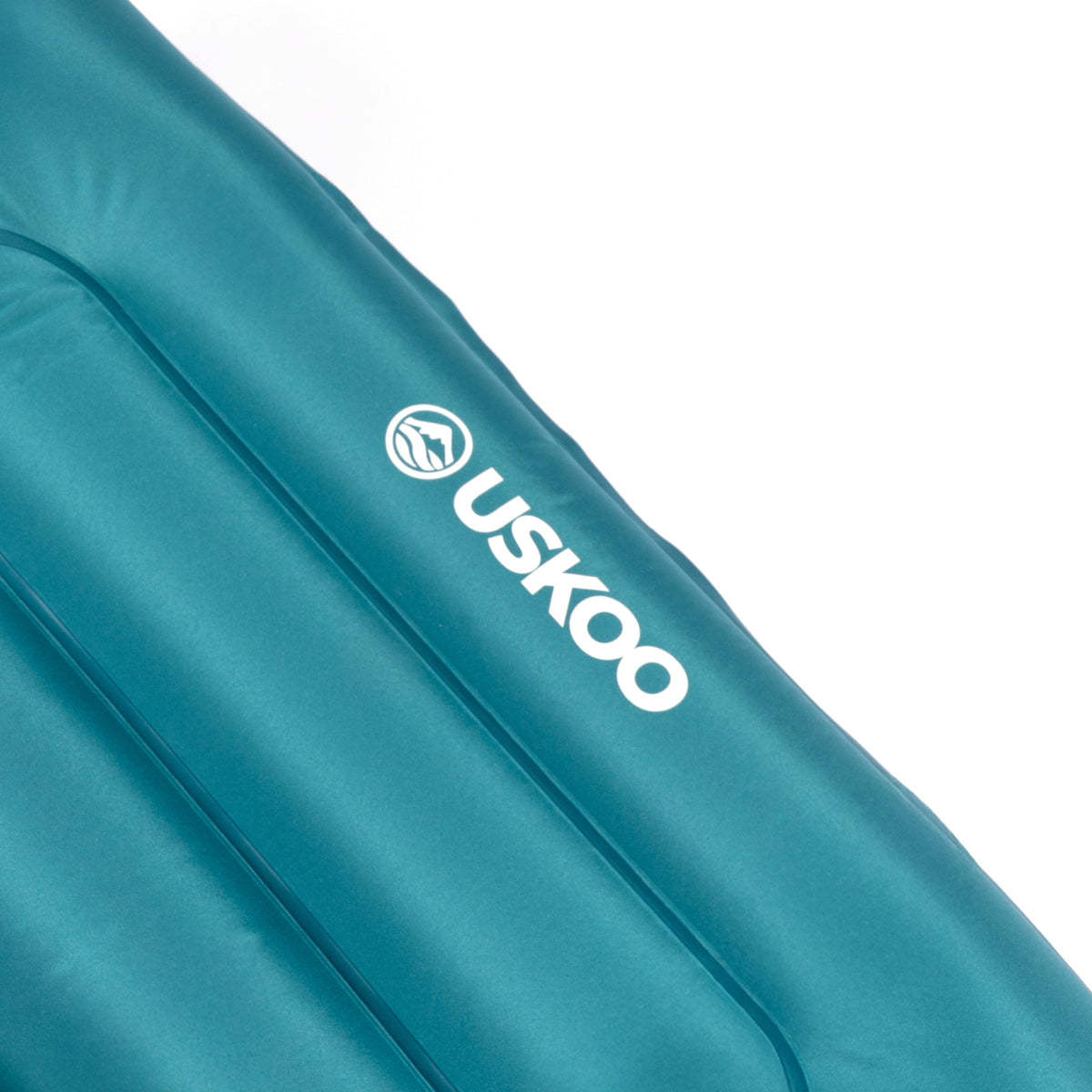 Uskoo AirFlex integrated pillow close-up in Glacier teal Image